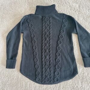 NWT black cable knit turtleneck sweater with chunky textured knit Size Medium